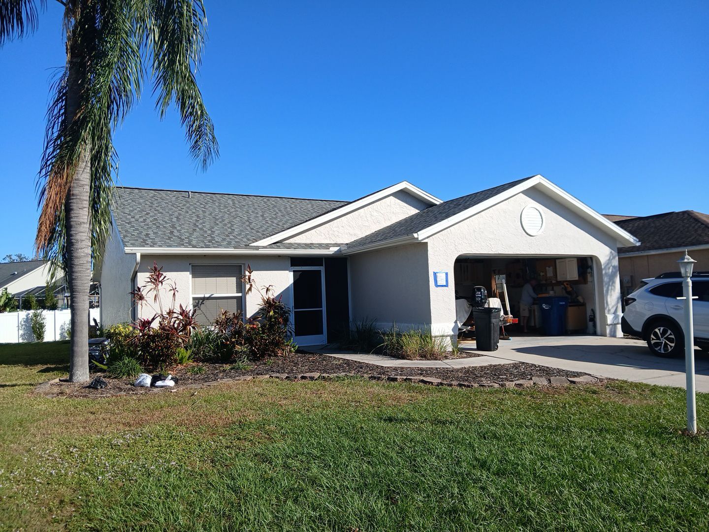Residential Roof Roofing Contractor Whiskey