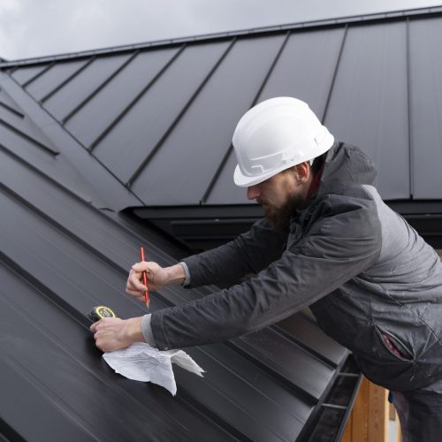 medium-shot-man-working-roof